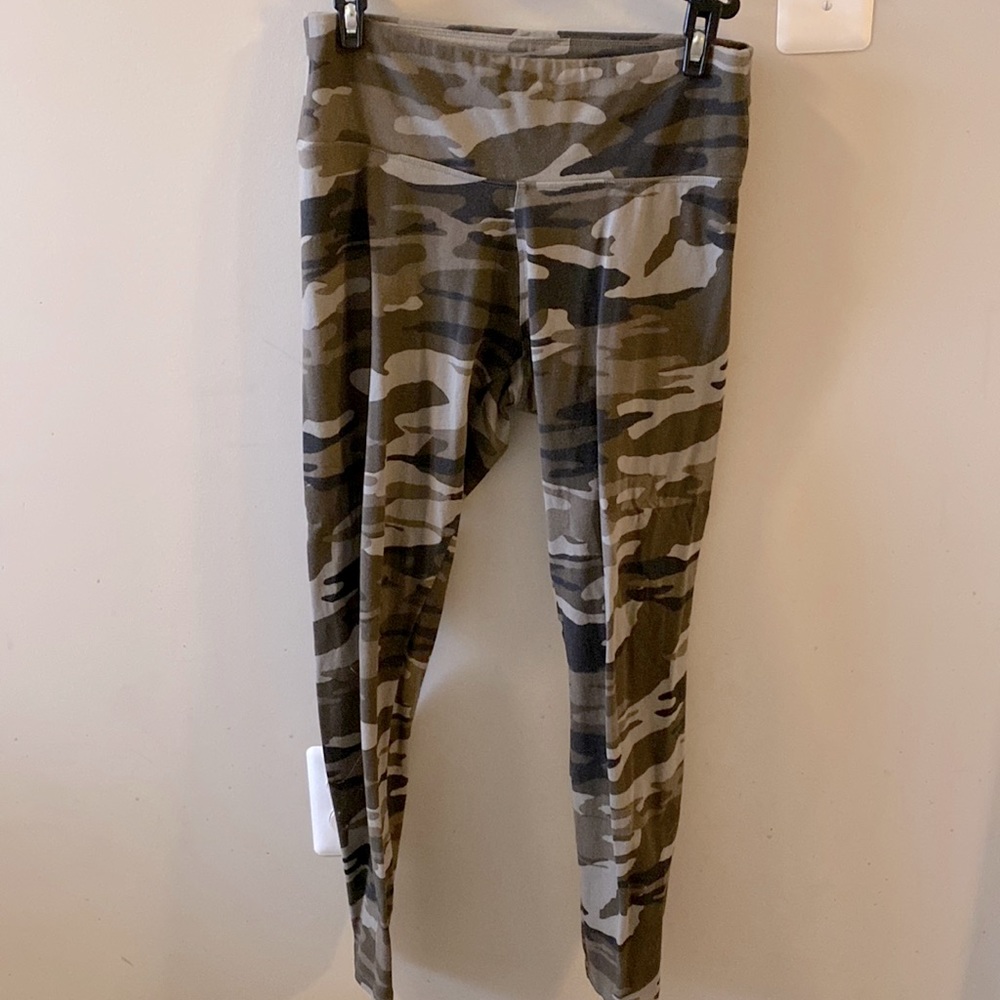 Express Camo Leggings